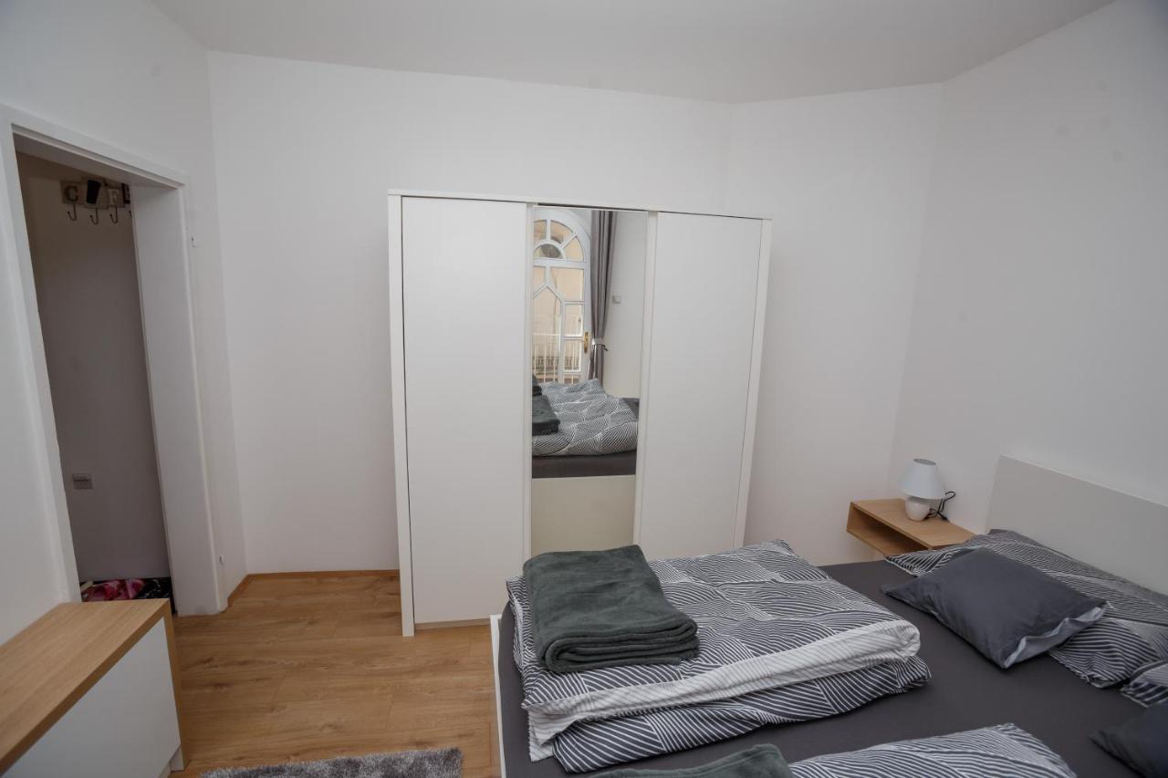 Nacional 1 Apartment Studio سوبوتيتْسا المظهر الخارجي الصورة