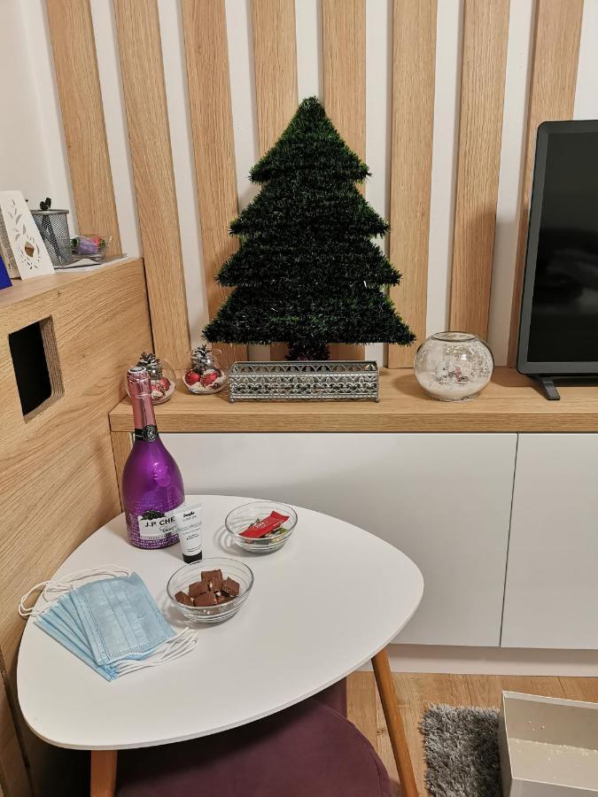 Nacional 1 Apartment Studio سوبوتيتْسا المظهر الخارجي الصورة
